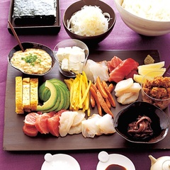 レタスクラブ読者に聞いた 「ホームパーティーの定番料理」 人気No.1は??