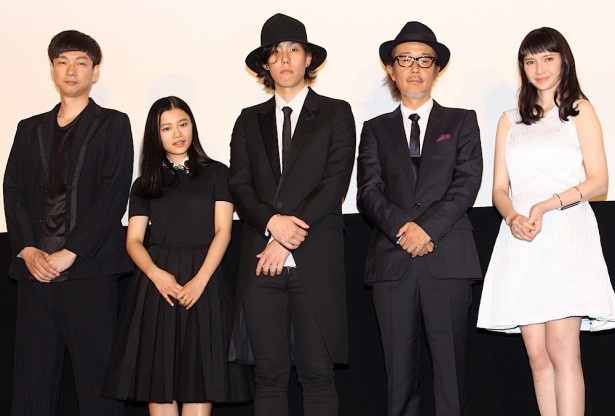 【写真を見る】RADWIMPSの野田洋次郎が熱く語る!『トイレの