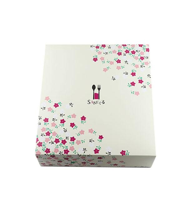 春らしいデザインの「SAKEぐる」オリジナルBOX