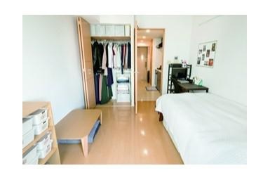 【汚部屋卒業プロジェクト①】1軍以外は思い切って処分！こんな服もってませんか？