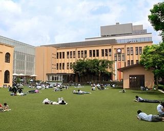 【コロナ対策情報付き】京都国際マンガミュージアムの見どころを紹介！約5万冊ものマンガが1日中読み放題