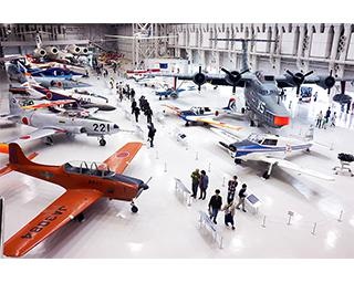 国内最大級をほこる航空博物館の魅力を写真と共に紹介！大空を羽ばたく飛行機やロケットに想いをはせよう