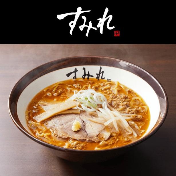トンコツ・魚介・野菜類を中心に煮込んだ超濃厚スープに中太ちぢれ麺が絶妙に絡む、札幌濃厚味噌ラーメン