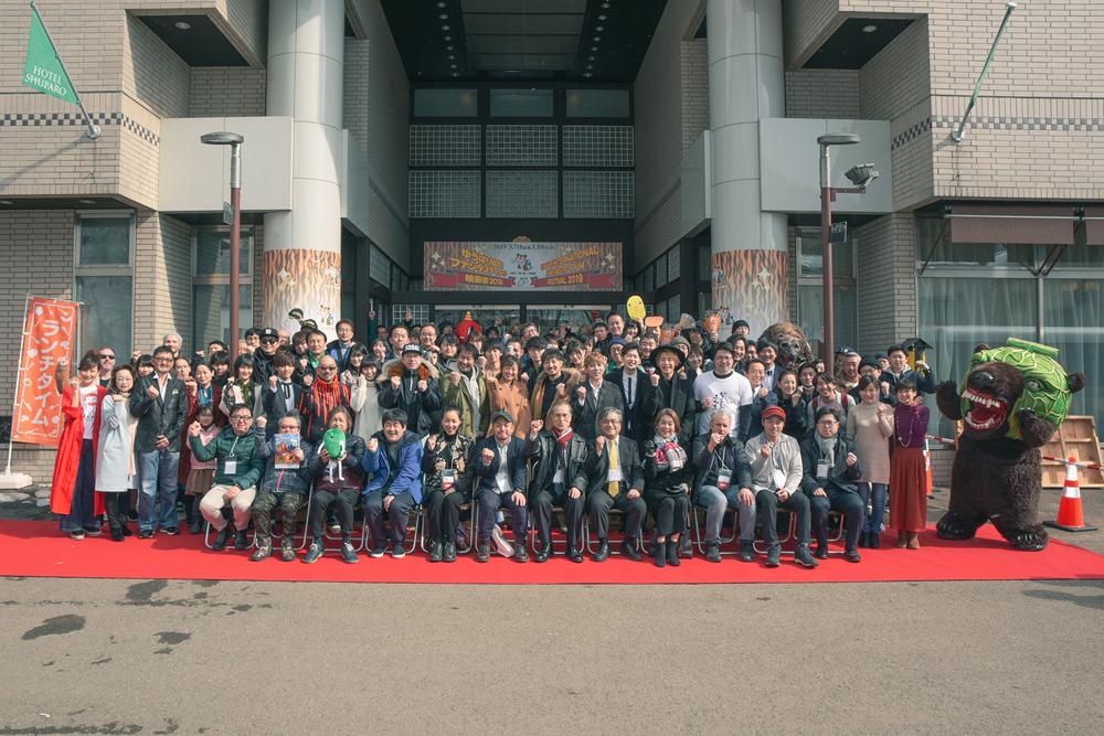 地元のゆるキャラ・メロン熊も参加(?)した昨年の「ゆうばり国際ファンタスティック映画祭」