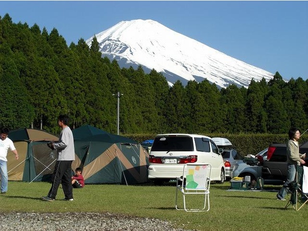 【写真】富士山を望む絶景のキャンプ場