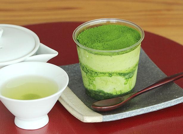 【写真】日本茶の王様「玉露」をふんだんに使ったぜいたくなティラミス