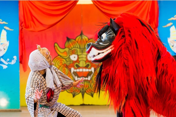 エイサーをはじめ、獅子舞など沖縄の伝統芸能を一挙に観賞