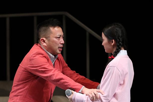  W主演を務めた桂吉弥さんの、"照れずに人に抱きつけるメンタルの強さ"も見どころだそう