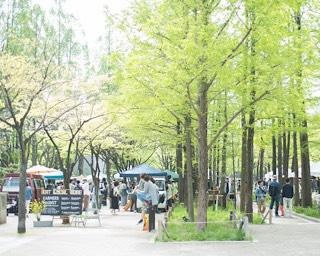 地産地消を応援するマーケットが兵庫県神戸市の東遊園地で開催中