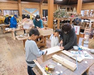 ひと夏の思い出作り！「夏休み木工教室」が長崎県のながさき県民の森木工館で開催