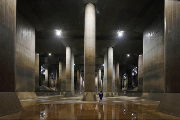 【写真】まるで巨大な地下神殿、壮厳な雰囲気の「首都圏外郭放水路」