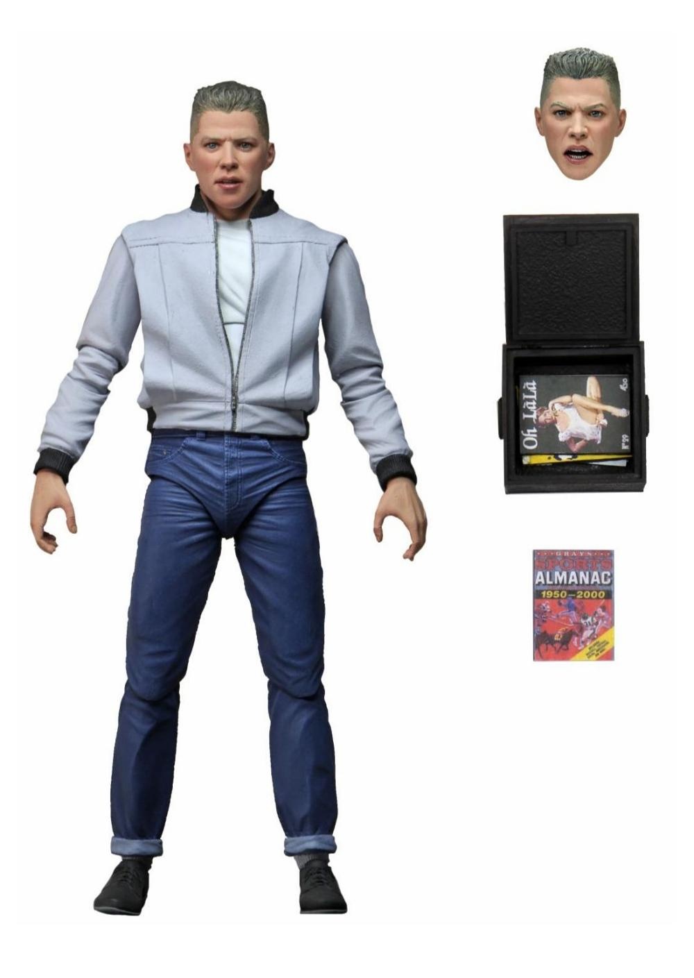 【写真を見る】ビフもちゃっかりフィギュア化!(「 バック・トゥ・ザ・フューチャー/ ビフ・タネン アルティメット 7インチ アクションフィギュア」)