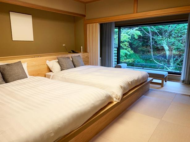 ２、３、５階の客室からは若草山麓の原生林と一部大和三山を見渡すことができる