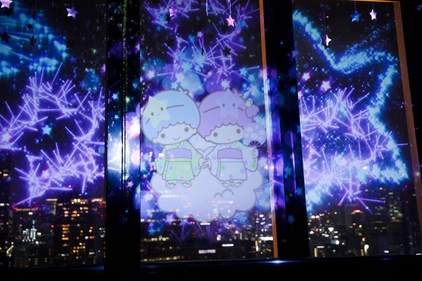 東京タワーにてキキ&ララのプロジェクションマッピングが上映