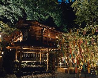 京都・貴船神社で8月まで七夕笹飾り、夏を彩るライトアップも！