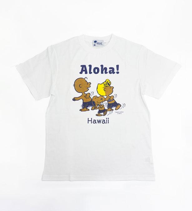 こちらは「ALOHA」のTシャツ。ブルーバージョンは珍しいのでお見逃しなく
