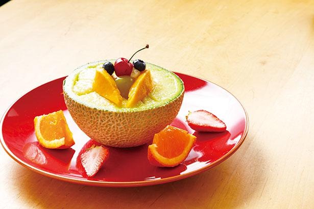 「クラウンメロンパフェ」(1500円) / 「トップフルーツ 八百文(やおぶん)」(名古屋市瑞穂区)