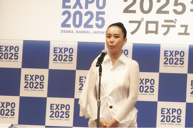 「首都は東京だが、大阪・関西がどういう役割を果たせるか。奈良や京都、兵庫など関西の多様性を世界に発信できると思うとワクワクする」と奈良県出身の河瀨直美