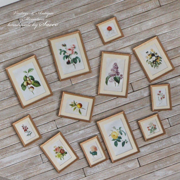 お部屋に飾ったらかわいらしさが間違いないミニチュアサイズの花の絵