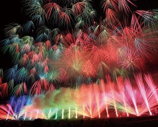 今年はおうちで花火鑑賞！「諏訪湖全国新作花火競技大会」&「神明の花火大会」の特別動画を期間限定配信！