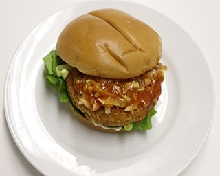 蟹チリソース×海老カツ！モスのリッチな限定バーガーを食べてみた