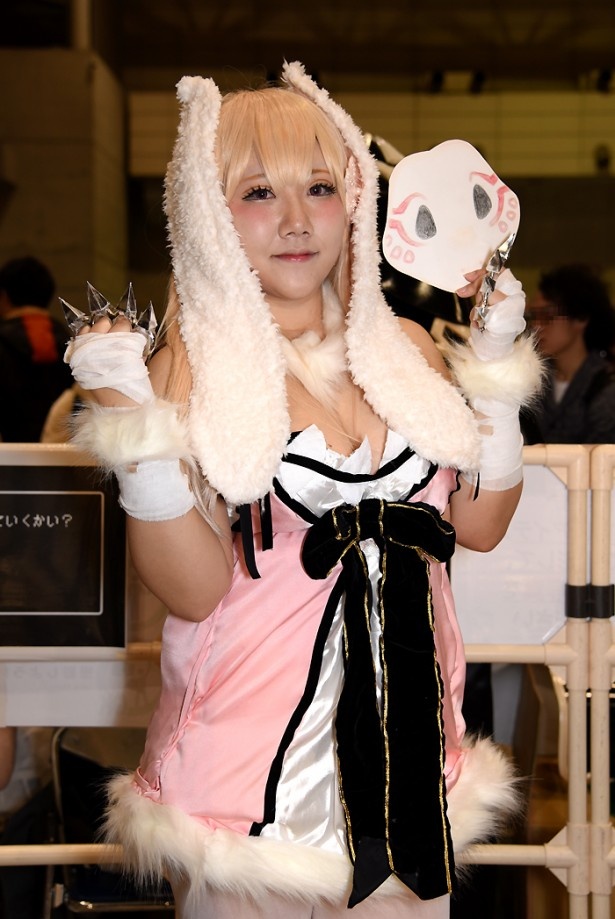 「チェインクロニクル」のシャロララに扮する ぴのさん
