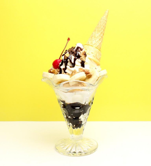 「チョコバナナクラッシックパフェ」(880円)