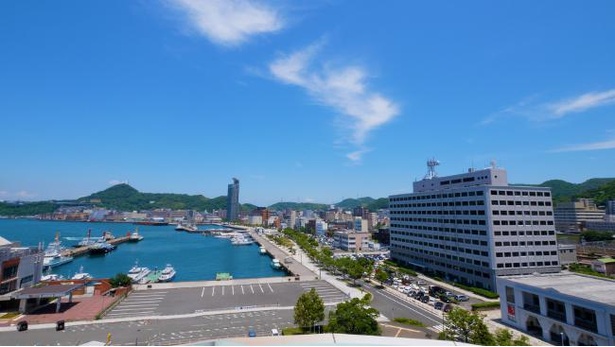 かつて日本三大港として栄えた港町で、現在は九州の人気観光地として知られる