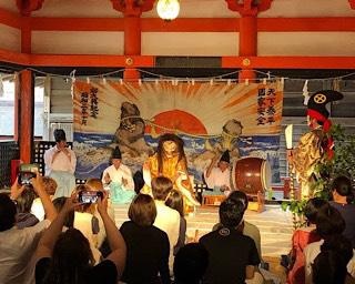 神話の源流はここにある！島根県出雲市で「出雲神楽定期公演」が開催