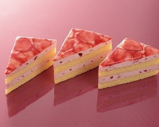 春の訪れ感じる桜＆イチゴを使ったケーキ2種類発売！