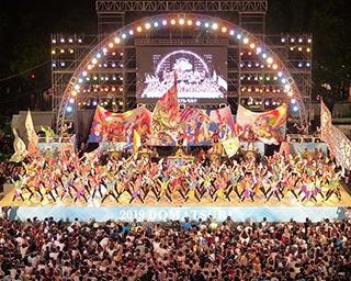 日本最大級の踊りの祭典「にっぽんど真ん中祭り」。22回目となる今年はオンラインで開催！