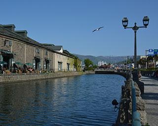【コロナ対策情報付き】小樽運河の楽しみ方をガイド！歴史を感じるレトロな景観は昼も夜も見ごたえたっぷり