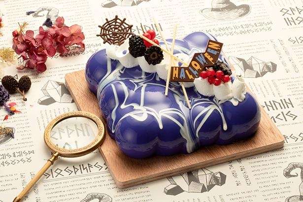 「紅茶とベリーのマジックミラーケーキ」は魔法の鏡をイメージしたつやつやのムースケーキ(写真はイメージ)