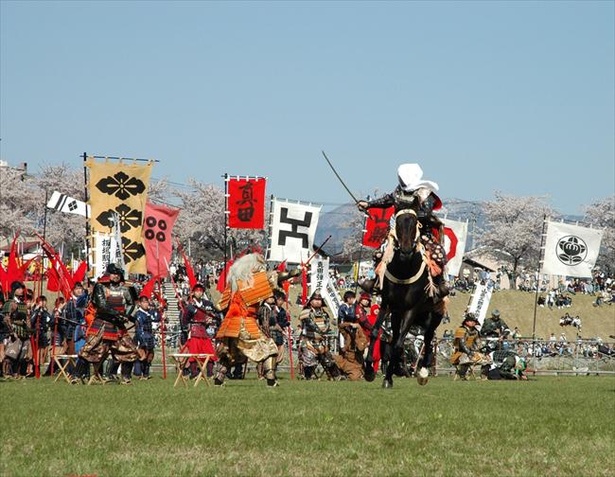 米沢上杉まつりの様子