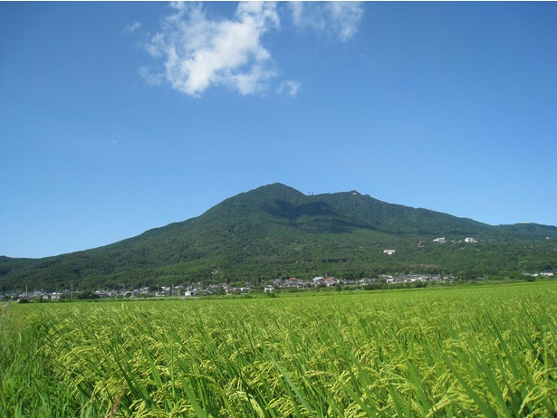 筑波山は茨城県を代表するパワースポット。山そのものが筑波神社の御神体でもある