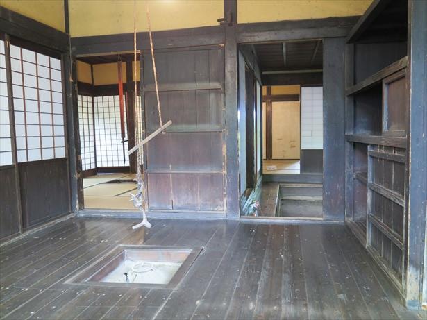 岩橋家内部