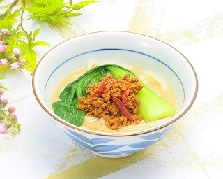 期間限定！たっぷり白胡麻の坦々うどん！