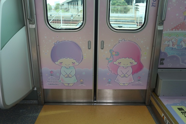 制服姿ではないキキ&ララちゃんも発見