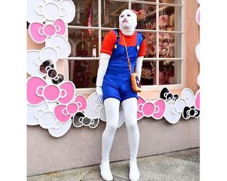 白塗り×仮装で注目を集める人物の心の葛藤。コロナ禍のハロウィーンはどうする？