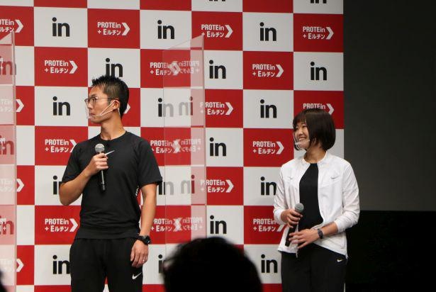 イベントで櫻井は、トレーナー指導のもと”おうちでもできるトレーニング”にチャレンジ
