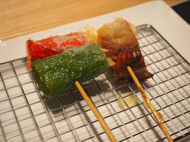 「ししとう串」(95円)など、野菜や魚介といった豊富な種類の天ぷらが味わえる