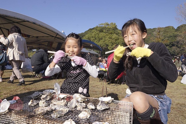 旬のカキを堪能 佐世保市の九十九島パールシーリゾートで 第17回九十九島かき食うカキ祭り 秋の陣 開催 ウォーカープラス