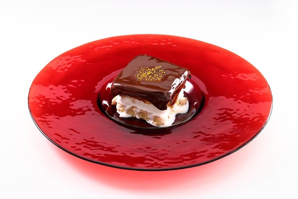 アイスティラミス、温かいコーヒーをかけて(700円) / スカイライン・バー ※画像はイメージ