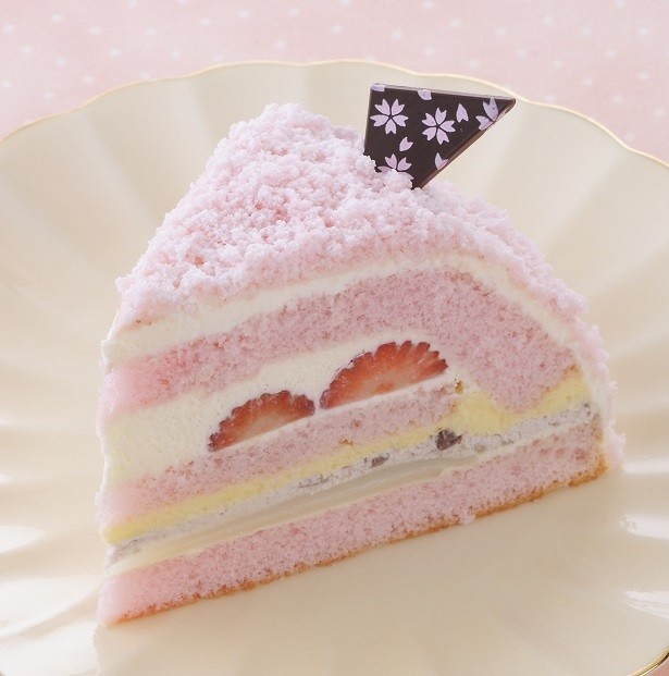 桜風味スポンジに桜風味クリームをサンドした、桜がほのかに香る「さくらのケーキ」410円