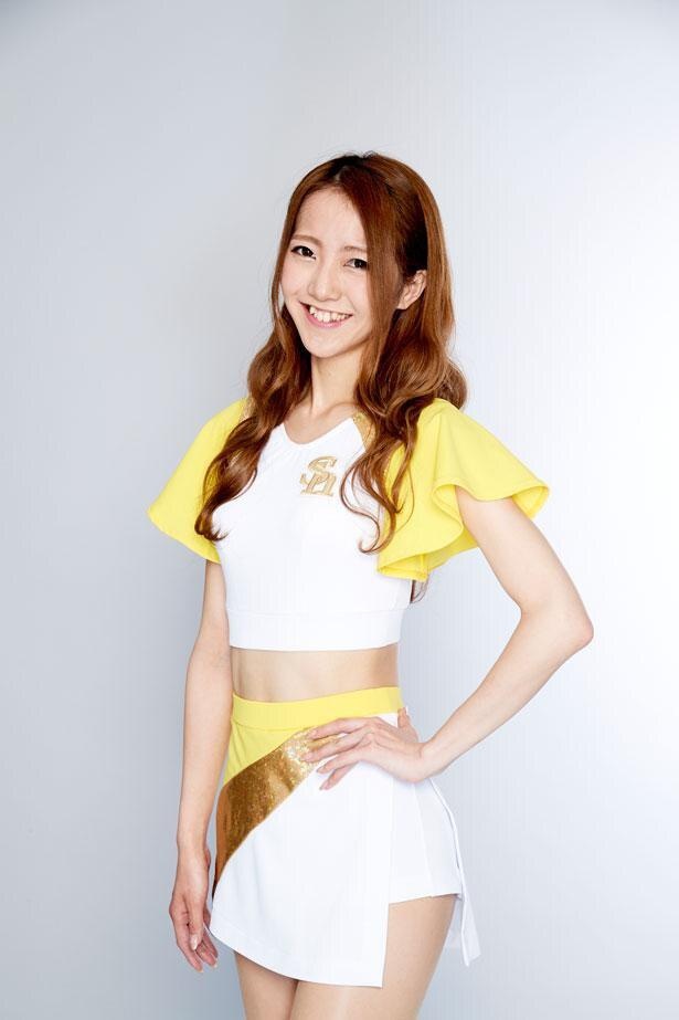ELIKA、出身地：兵庫県、特技：JAZZダンス、コメント：今シーズンもS15(サァイコー)な2020にしていこな♡