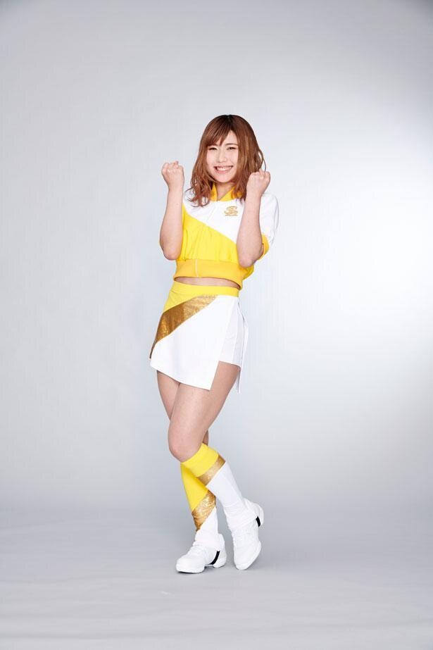 HINA、出身地：熊本県、特技：ソフトボール、コメント：のんびりマイペース、寝ることが大好きです♡