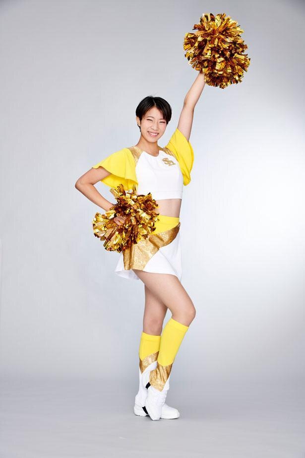 KAREN、出身地：福岡県、特技：ダンス、コメント：今年一年をS15な年にできるように全力で応援します！