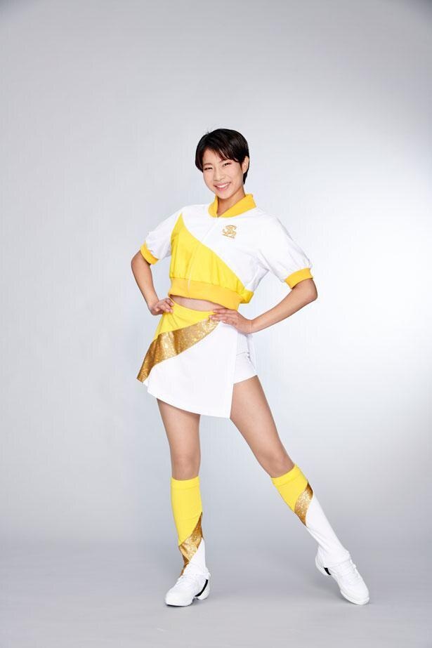 KAREN、出身地：福岡県、特技：ダンス、コメント：今年一年をS15な年にできるように全力で応援します！