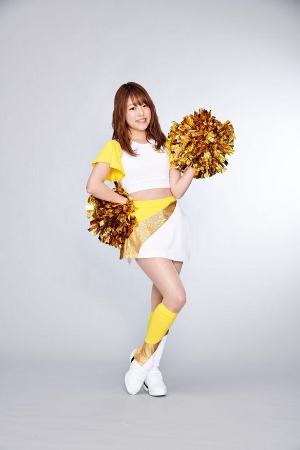 MEI、出身地：福岡県、特技：ダンス、コメント：パワフルなダンスに注目してね！♡