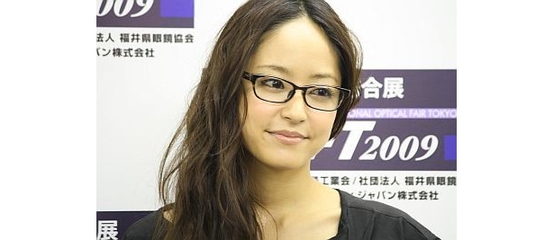 知的な雰囲気も